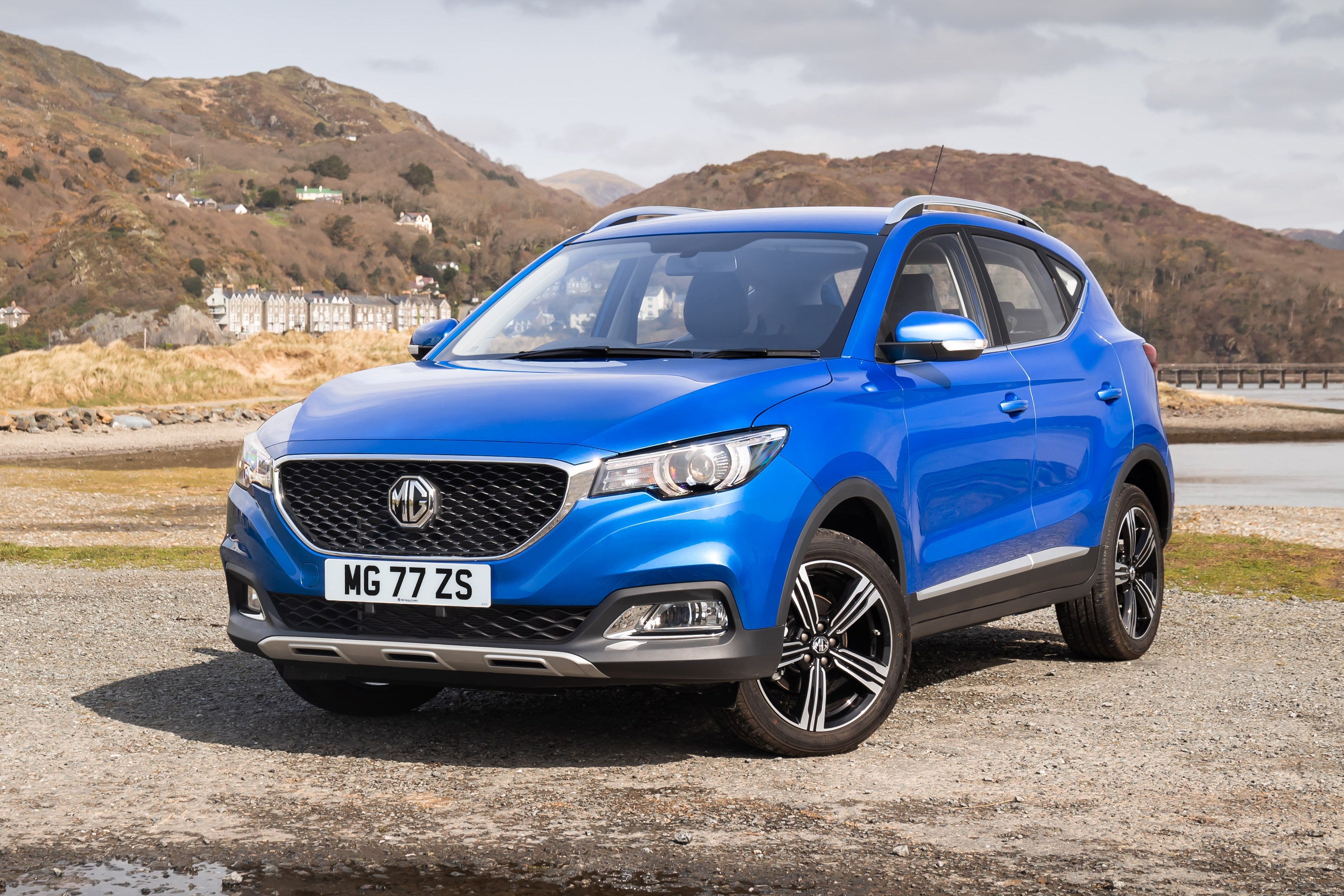 MG ZS Review 2023 Heycar